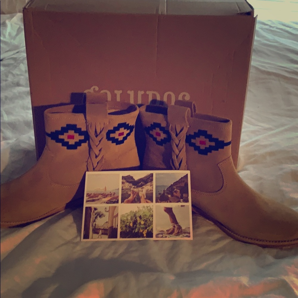 Soludos Western Bootie - Tan